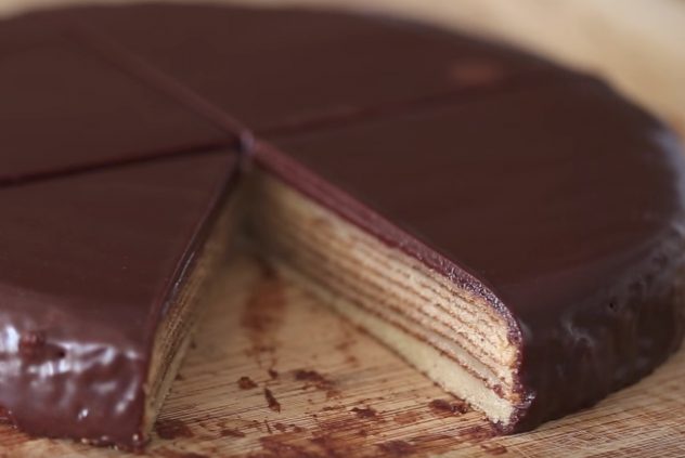 Tutustu 53+ imagen saksalainen suklaakakku